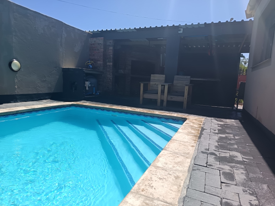 3 Bedroom Property for Sale in Esselenpark Western Cape